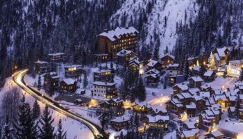 Top 10 Ski Destinations: Explore the Best Ski Countries!