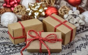 Read more about the article Unwrap the Perfect Christmas Gifts for Grandma