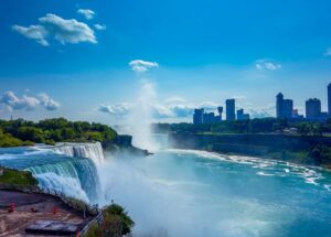 Read more about the article Discover the Thrills and Wonders of Niagara Falls