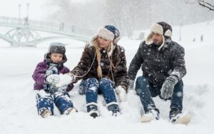 Read more about the article Ultimate Guide: West Coast's Ski Resorts for Families