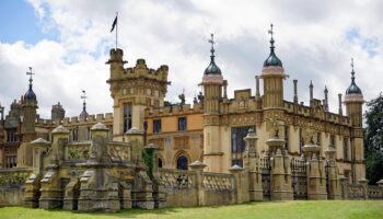 4 Best Historic Castle Tours in UK